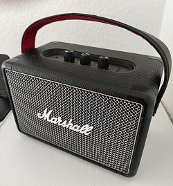 Bluetooth, Akku, 220V, 23 x 16 x 14 cm
