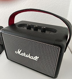 101 / Bluetooth, Akku, 220V, 23 x 16 x 14 cm