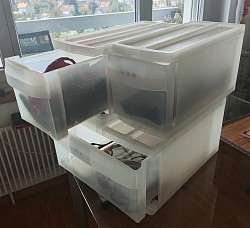 113 / Schubladenelemente, beliebig stapelbar, 39x gross (34x39x20.5), 28x klein (17x39x20.5)