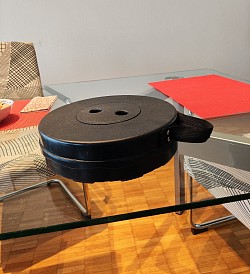 Hocker zusammengeklappt